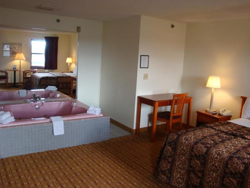 Days Inn By Wyndham Lancaster Pa Dutch Country Ronks Exteriér fotografie